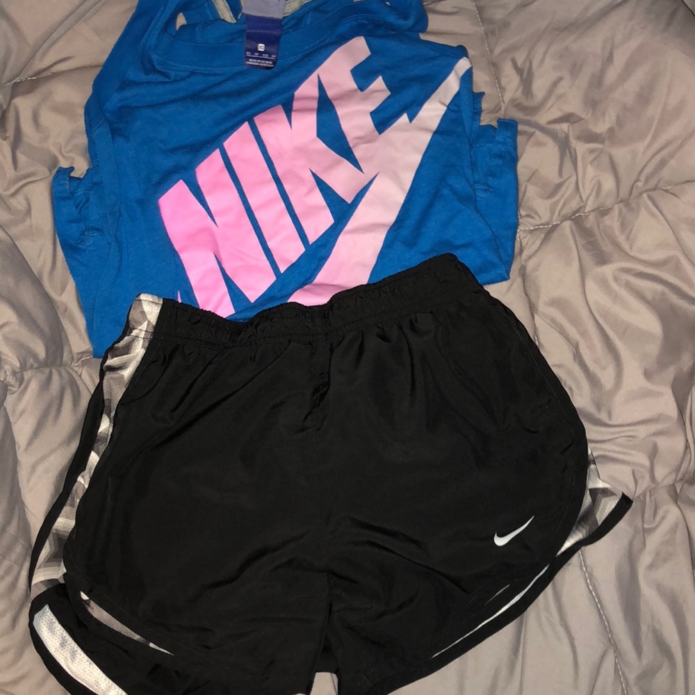 Nike tank top and shorts BUNDLE